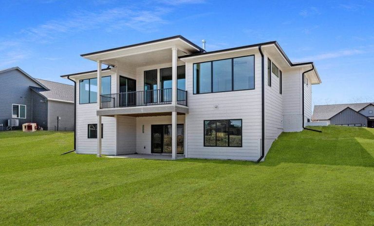 Backside view of KRM custom home