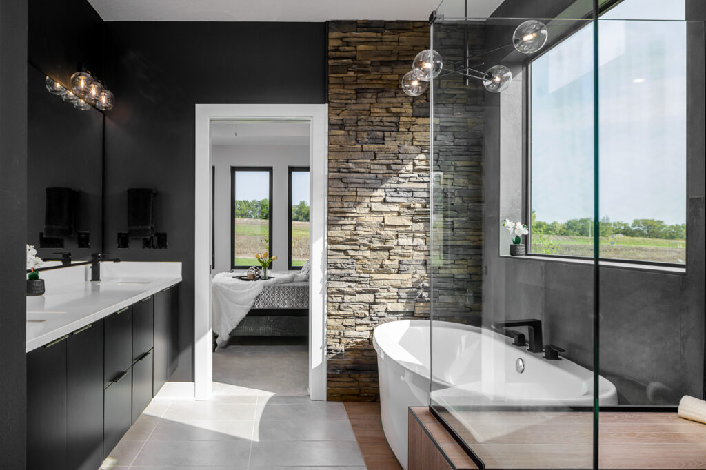 Soaker tub with a wall accent 
