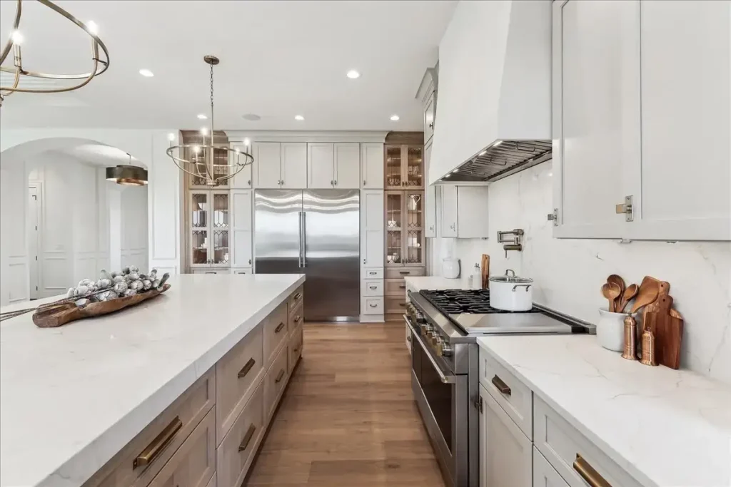 A kitchen with quartz countertops 